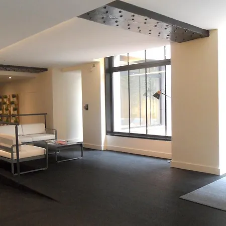 Couette-café Luxe Hyper Centre Piscine *